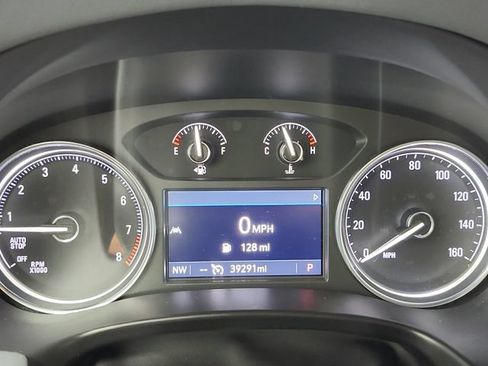 Used 2024 Buick Enclave Essence FWD image 13