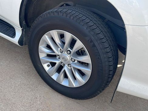 Used 2023 Lexus GX 460 Premium AWD/4WD image 5
