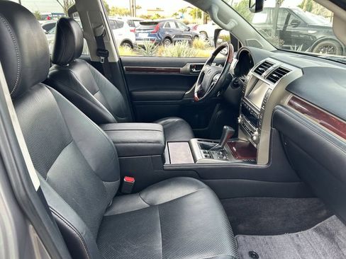 Used 2014 Lexus GX 460 Luxury image 13