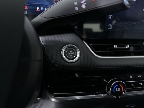 New 2026 Chevrolet Equinox LT w/ Convenience Package II image 17