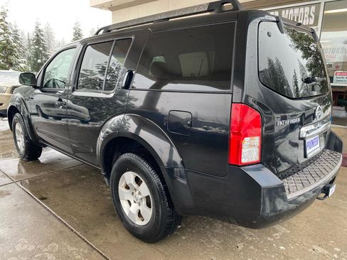 Used 2009 Nissan Pathfinder S RWD image 8