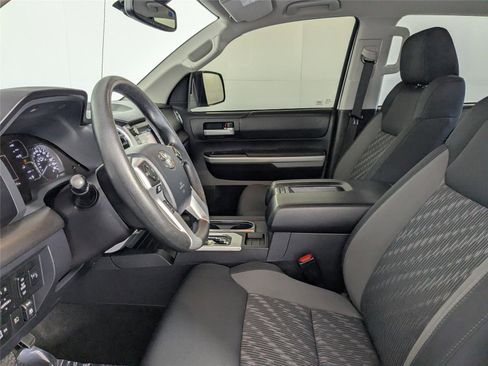 Used 2018 Toyota Tundra SR5 image 8