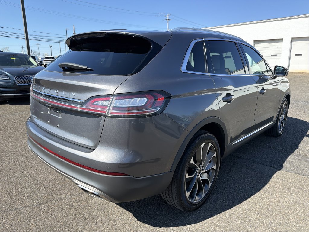 Used 2022 Lincoln Nautilus Reserve w/ Cargo Utility Package AWD/4WD image 6