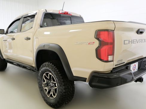 Used 2024 Chevrolet Colorado ZR2 w/ ZR2 Convenience Package III image 22