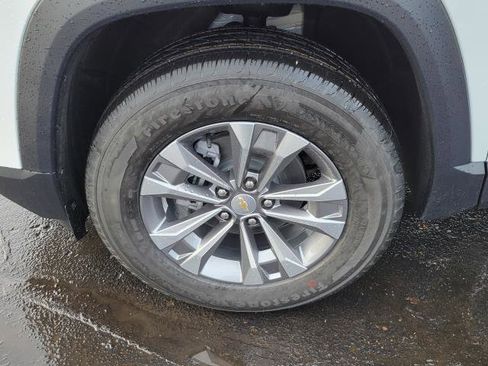 New 2026 Chevrolet Equinox LT w/ Convenience Package II image 5