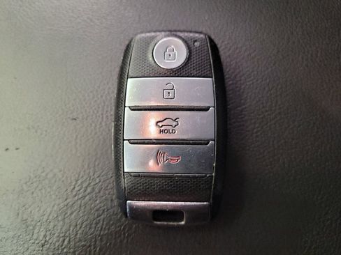 Used 2019 Kia Optima S FWD image 32