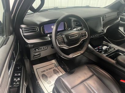 Used 2022 Jeep Wagoneer Series III w/ Flexible Seating Group