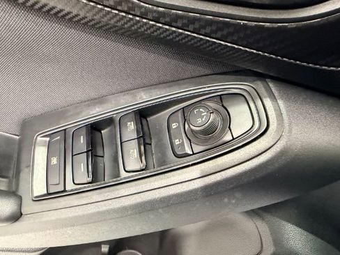 Used 2018 Subaru Crosstrek 2.0i Premium image 14