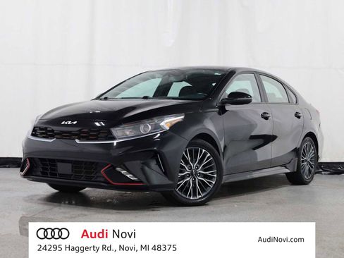 Used 2024 Kia Forte GT-Line w/ GT-Line Premium Package FWD image 1