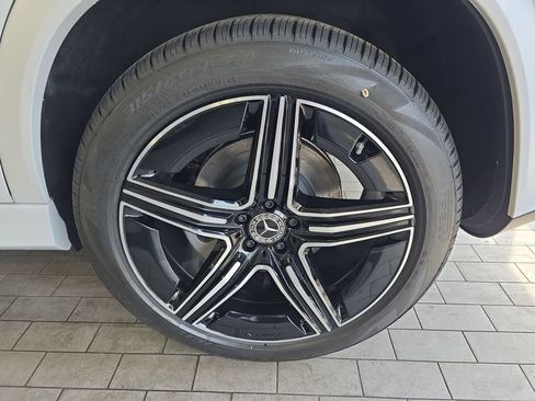 New 2026 Mercedes-Benz GLE 450 4MATIC image 36