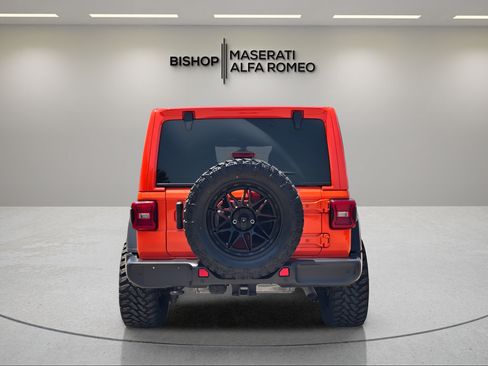 Used 2023 Jeep Wrangler Unlimited Sport w/ Sun And Sound Package AWD/4WD image 4
