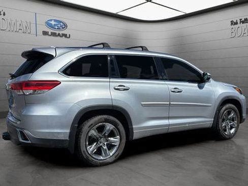 Used 2019 Toyota Highlander Limited Platinum AWD/4WD image 4