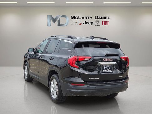 Used 2021 GMC Terrain SLE w/ Driver Convenience Package AWD/4WD image 4
