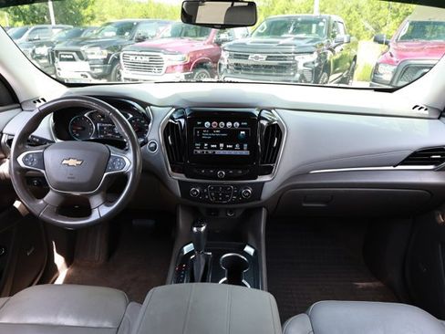 Used 2019 Chevrolet Traverse LT w/ LT Premium Package FWD image 31
