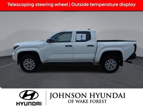 Used 2024 Toyota Tacoma SR image 5