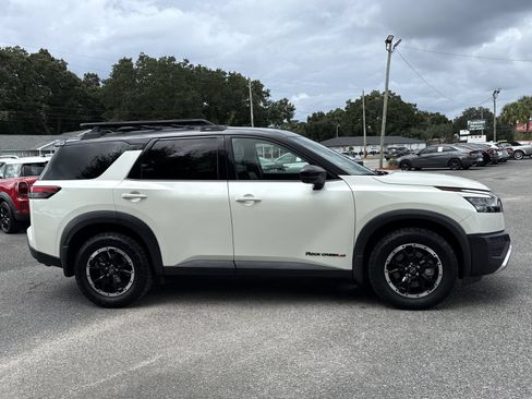 Used 2024 Nissan Pathfinder Rock Creek AWD/4WD image 6