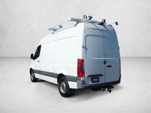 Used 2022 Mercedes-Benz Sprinter 2500 image 13