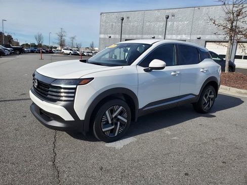 Certified 2025 Nissan Kicks SV image 8