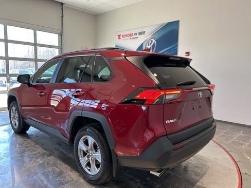 Used 2025 Toyota RAV4 XLE w/ Convenience Package image 5