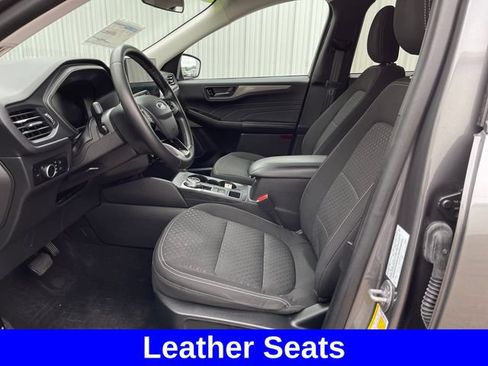 Used 2023 Ford Escape Active w/ Tech Pack #1 AWD/4WD image 9