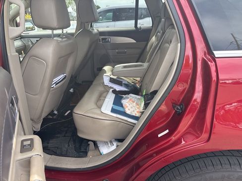 Used 2014 Lincoln MKX AWD w/ Equipment Group 101A image 5