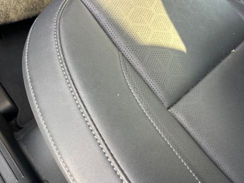 Used 2025 Kia Seltos EX w/ EX Sunroof Package image 14