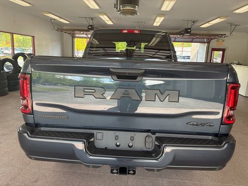 Used 2025 RAM 2500 Big Horn AWD/4WD image 16