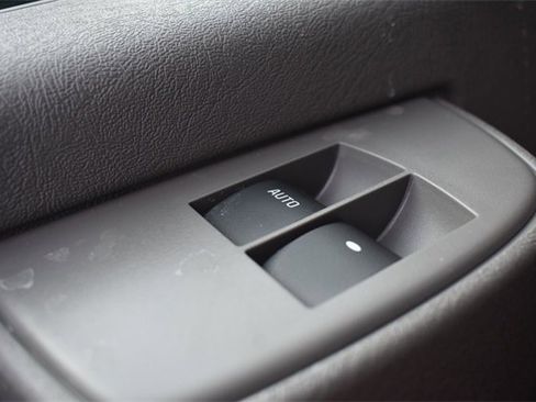 New 2025 Chevrolet Express 3500 Work Van w/ Power Convenience Package image 18