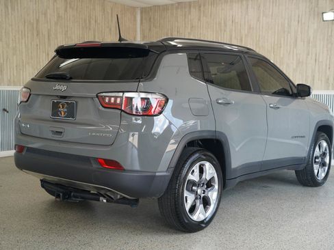 Used 2019 Jeep Compass Limited AWD/4WD image 10