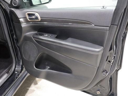 Certified 2017 Jeep Grand Cherokee Limited AWD/4WD image 23