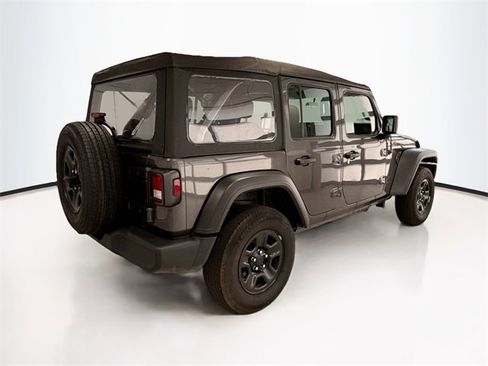 Used 2022 Jeep Wrangler Unlimited Sport image 6