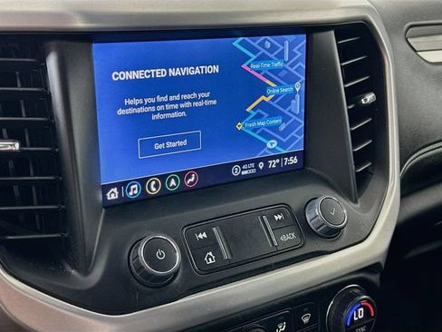 Used 2023 GMC Acadia SLT AWD/4WD image 17