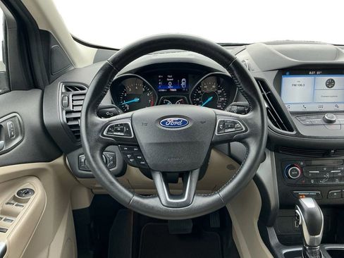Used 2019 Ford Escape SEL FWD image 18