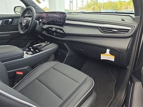 New 2025 Buick Enclave Preferred image 17