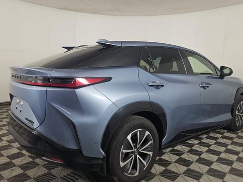 Used 2025 Lexus RZ 450e AWD/4WD image 3