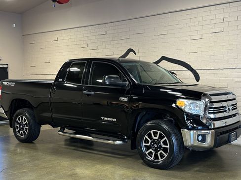 Used 2016 Toyota Tundra SR5 w/ TRD Off Road Package AWD/4WD image 2