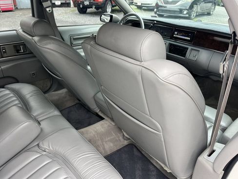 Used 1992 Buick Roadmaster Sedan RWD image 48