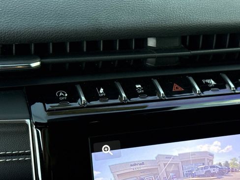 Certified 2024 Jeep Grand Cherokee Laredo RWD image 23