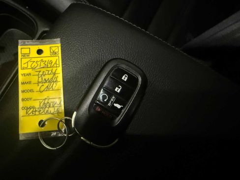 Used 2024 Honda CR-V EX-L image 38