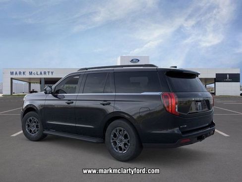 New 2026 Ford Expedition Active RWD image 4