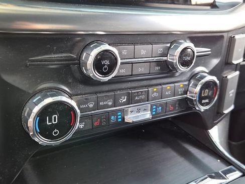 Used 2021 Ford F150 Lariat w/ Equipment Group 502A High AWD/4WD image 21