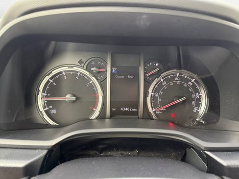 Used 2024 Toyota 4Runner TRD Off-Road Premium image 20