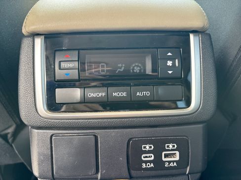 Used 2025 Subaru Ascent Premium AWD/4WD image 35