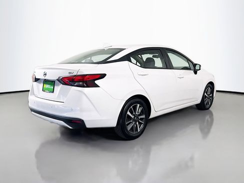 Used 2021 Nissan Versa SV image 10