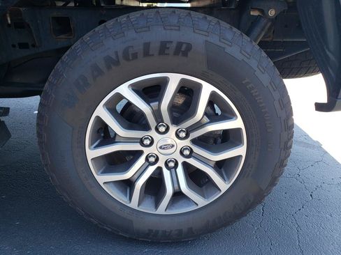 Used 2022 Ford F150 Lariat w/ Trailer Tow Package AWD/4WD image 20