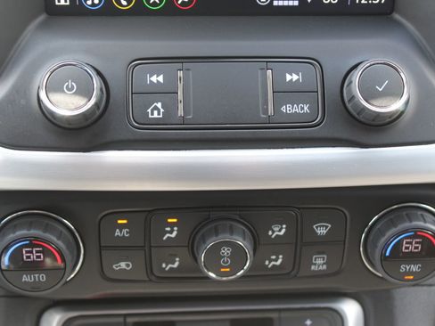 Used 2023 GMC Acadia SLT w/ LPO, Floor Liner Package AWD/4WD image 39