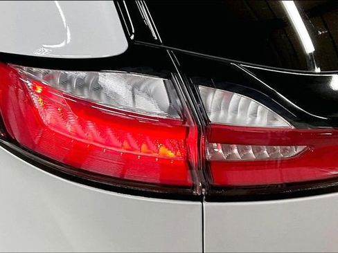 Used 2023 Ford Edge SEL image 23