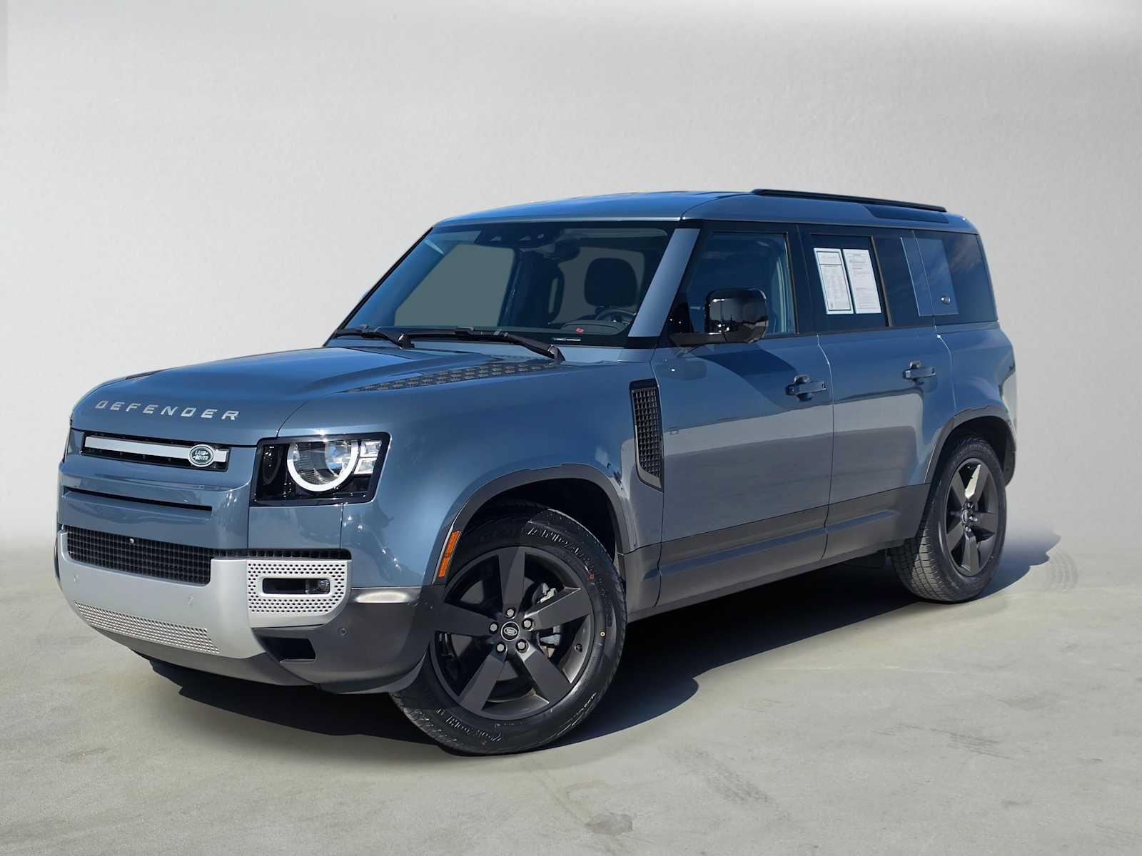 Used 2023 Land Rover Defender 110 AWD/4WD image 1