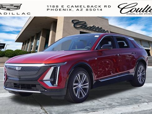 New 2025 Cadillac Lyriq Luxury image 4