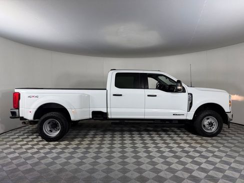 Used 2024 Ford F350 XLT image 3